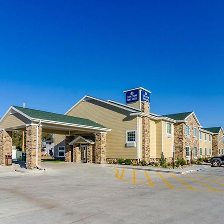 Cobblestone Inn & Suites - Bridgeport Exterior photo